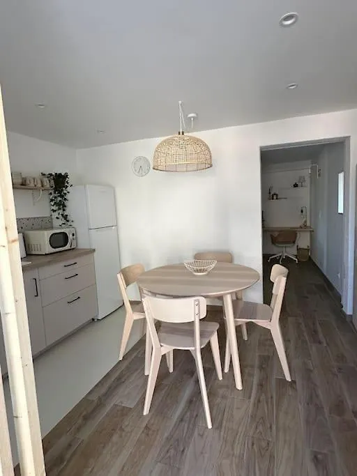 Au Puy De Paugnat Villa Charbonnieres-les-Varennes 0*,  France
