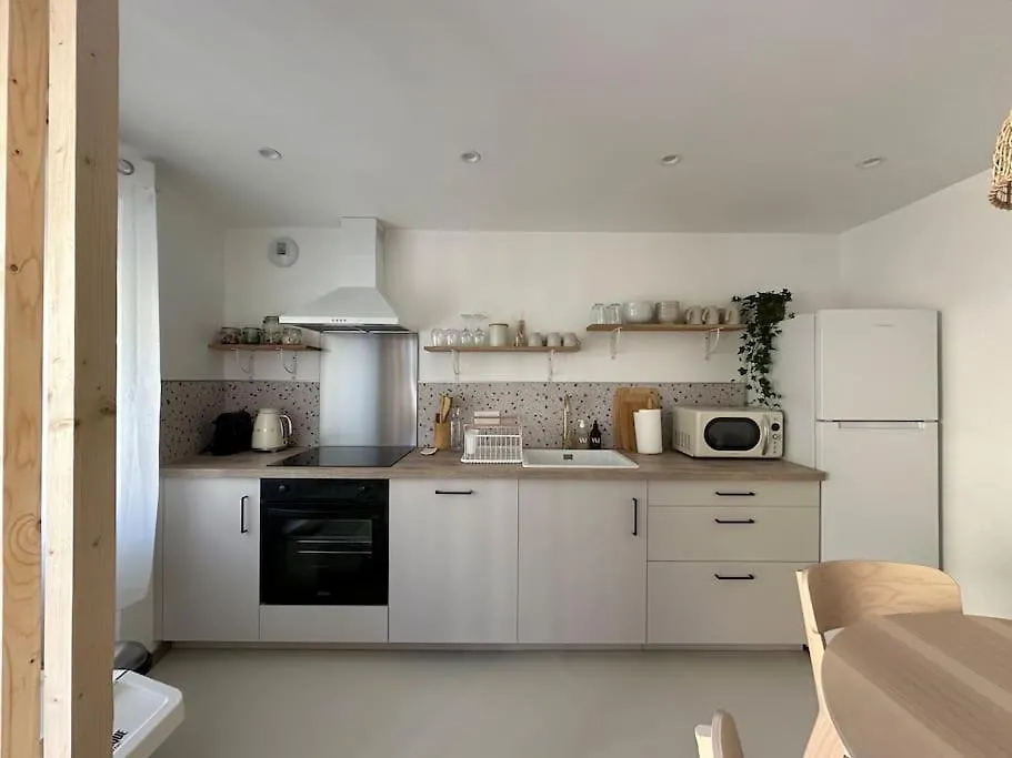 Au Puy De Paugnat Villa Charbonnieres-les-Varennes Holiday home